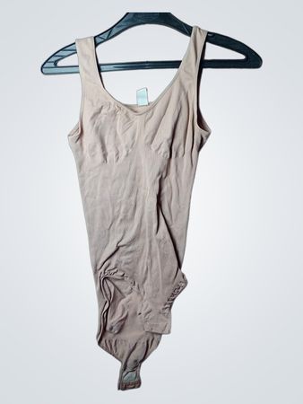 Hellrosa Bodysuit
