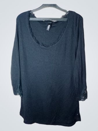 yppig. Black Lace Trim Geripptes Langarm-Oberteil