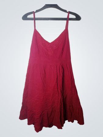 Maintien Rotes Spaghettiträger-Kleid