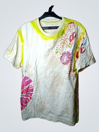 Caramelo Weißes Grafik-T-Shirt