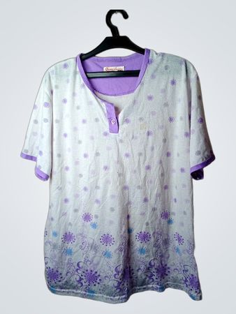 QUADRI FOGLIA Damen T-Shirt mit lila Blumenprint