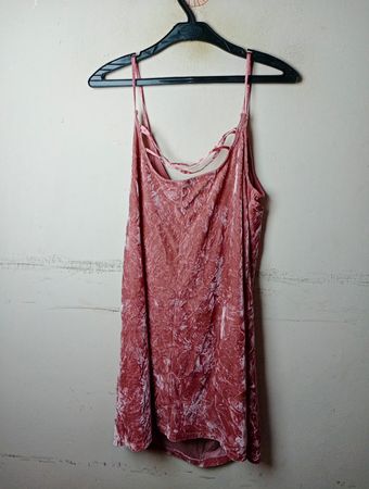 Pink Samt-Slipkleid