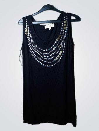 Schwarzes Tanktop mit verzierter Halslinie