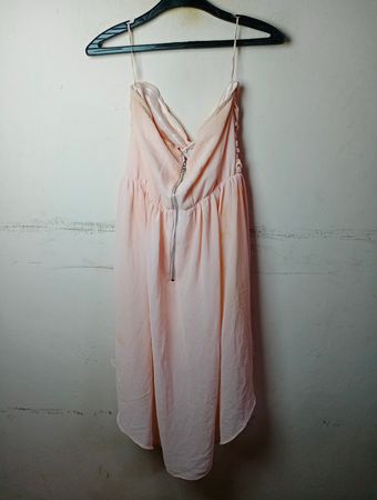 Rosa trägerloses Kleid mit Reißverschluss