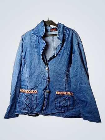 CLASSIC Jeans Wear Jeansjacke mit „LOVE“- und „PEACE“-Verzierungen