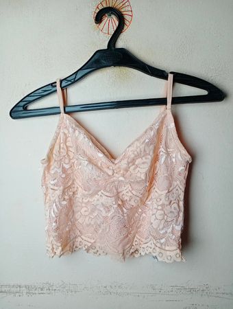 Rosa Spitzen-Camisole