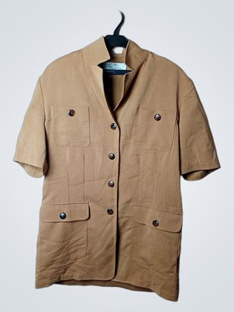 Pauline Kurzarm-Button-up-Jacke