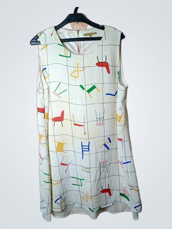 Vestito senza maniche da donna Sweet Miss con stampa di sedie