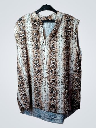 NEWCOLLECTION Sleeveless Snake Print Blouse