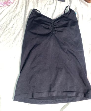 Schwarzes Tanktop