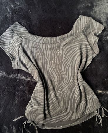 Graue Zebra-Muster-Bluse