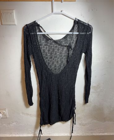 Schwarzes Häkelkleid