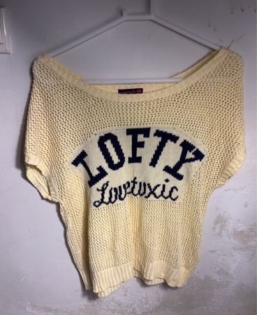 Lovetoxic LOFTY Gelbes Stricktop mit Schleife
