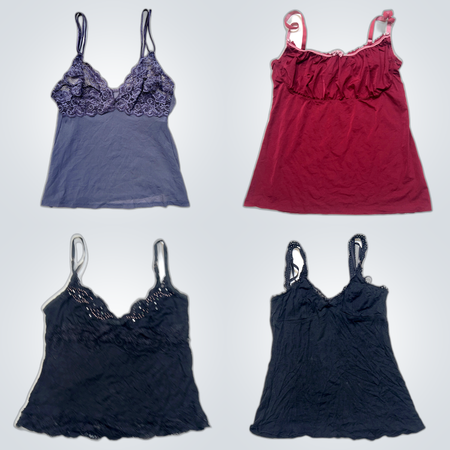 Spitzenbesetztes Top