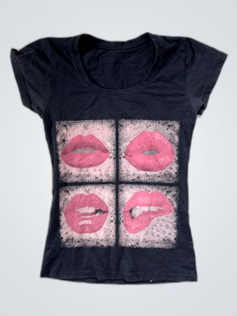 Black Graphic T-Shirt with Lip Design