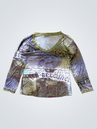 Long-sleeved Top with Green Trim