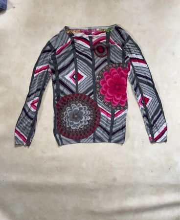 Long-Sleeve Geometric Patterned Top
