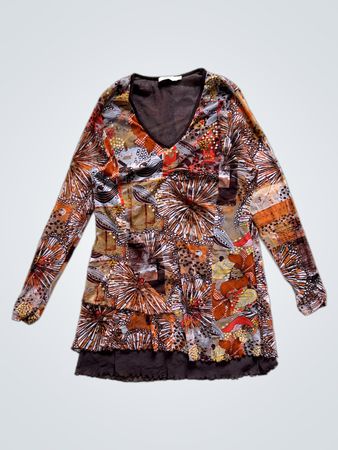 Lewinger Floral Long Sleeve Top