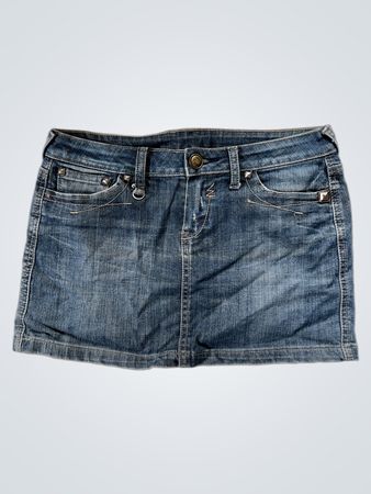 Blauer Denimrock mit Reißverschlusstaschen