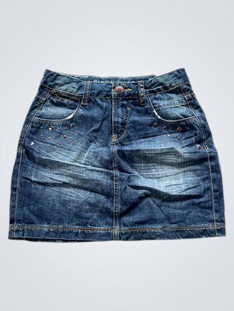 Garcia Jeans Product With Character Est. 1977