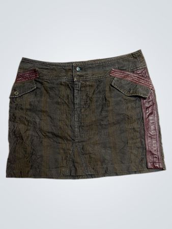 Brauner Cargo-Minirock mit Faux-Leder-Akzenten