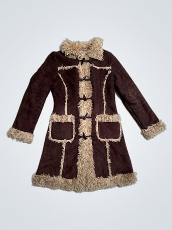 Cappotto in suede marrone Mimi con bordo in pelliccia sintetica