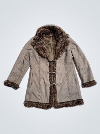 Cappotto con bordo in pelliccia sintetica INFLUX