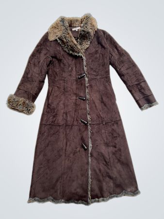 Manteau long en faux suede marron Jacqueline Riu avec parement en fausse fourrure