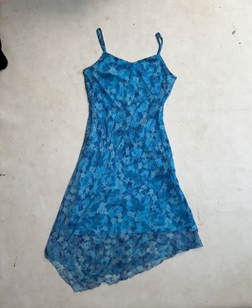 Blaues Blumenmuster-Hemd Kleid