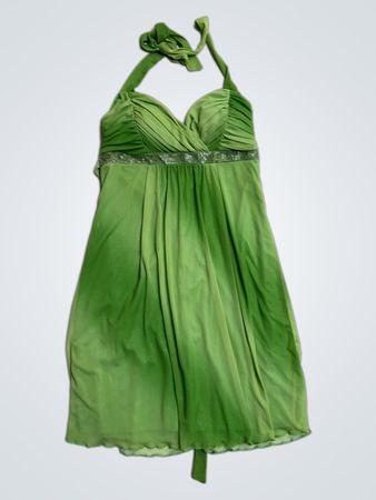 Grünes Halterkleid