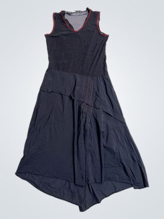 DECA Paris Schwarzes Kleid
