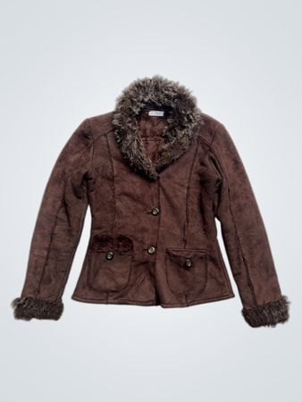 Veste en fausse suède marron avec finition en fourrure