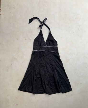Camaieu Schwarzes Neckholderkleid