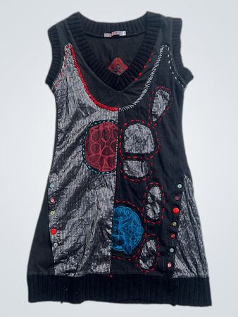Griffin Sleeveless Dress with Embroidery