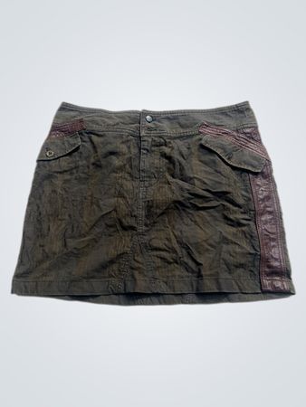 Brauner Cargo-Rock mit Lederakzenten