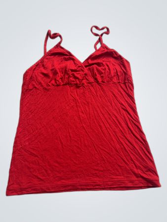 Liebliche rote Camisole