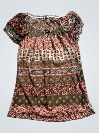 Zuki Outlet Edition Damen Kurzarm Off-Shoulder Top mit Blumenmuster
