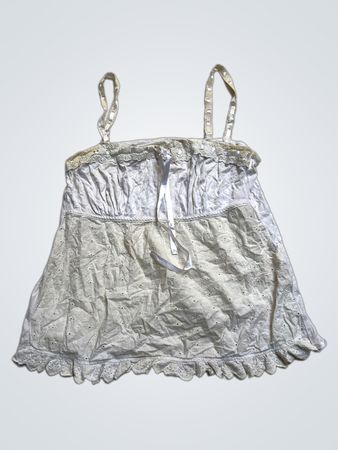 Camisole mit cremefarbenen Spitzenbesatz