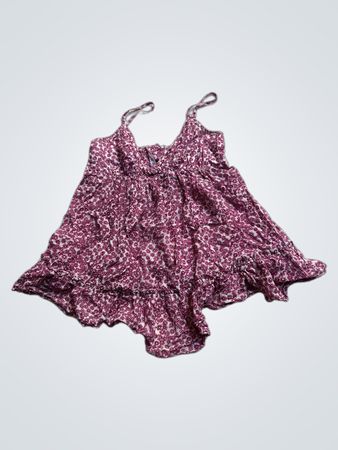 Kleid mit Blumenmuster und Rüschensaum