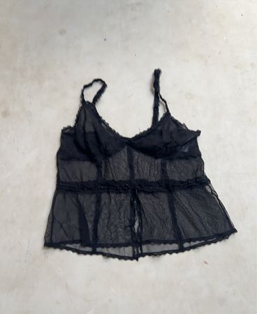 H&M Schwarze durchsichtige Camisole mit Spitzenbesatz