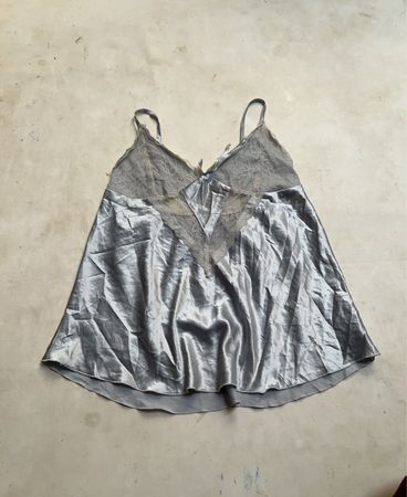 Spitzenbesatz Satin-Cami