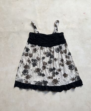 Floral-Print-Trägertop mit Rüschensaum