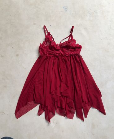 Rotes Spitzen-Babydoll-Negligé
