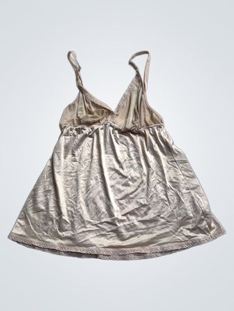 Satinslip mit Spitzenbesatz