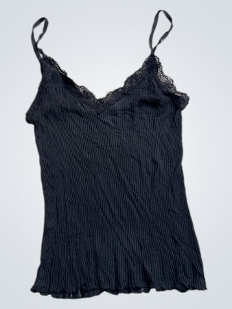 Schwarzes fein geripptes Camisole mit Spitzenbesatz