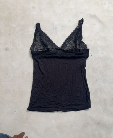 Spitzenbesatz Cami-Top