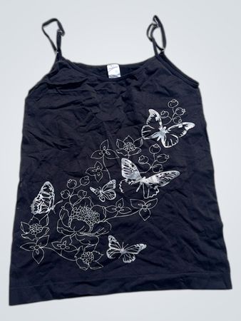 Schwarzes Top mit Spaghettiträgern und Schmetterlings- und Blumenmuster
