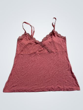 Rosa Camisole mit Spitzenbesatz