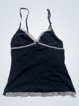 Athena von Liabel Schwarzes Camisole-Top mit Spitzeneinfassung