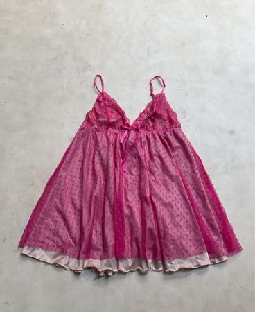 LINDEX Pink Babydoll-Nachthemd mit gepunktetem Mesh-Overlay und Spitzenbesatz